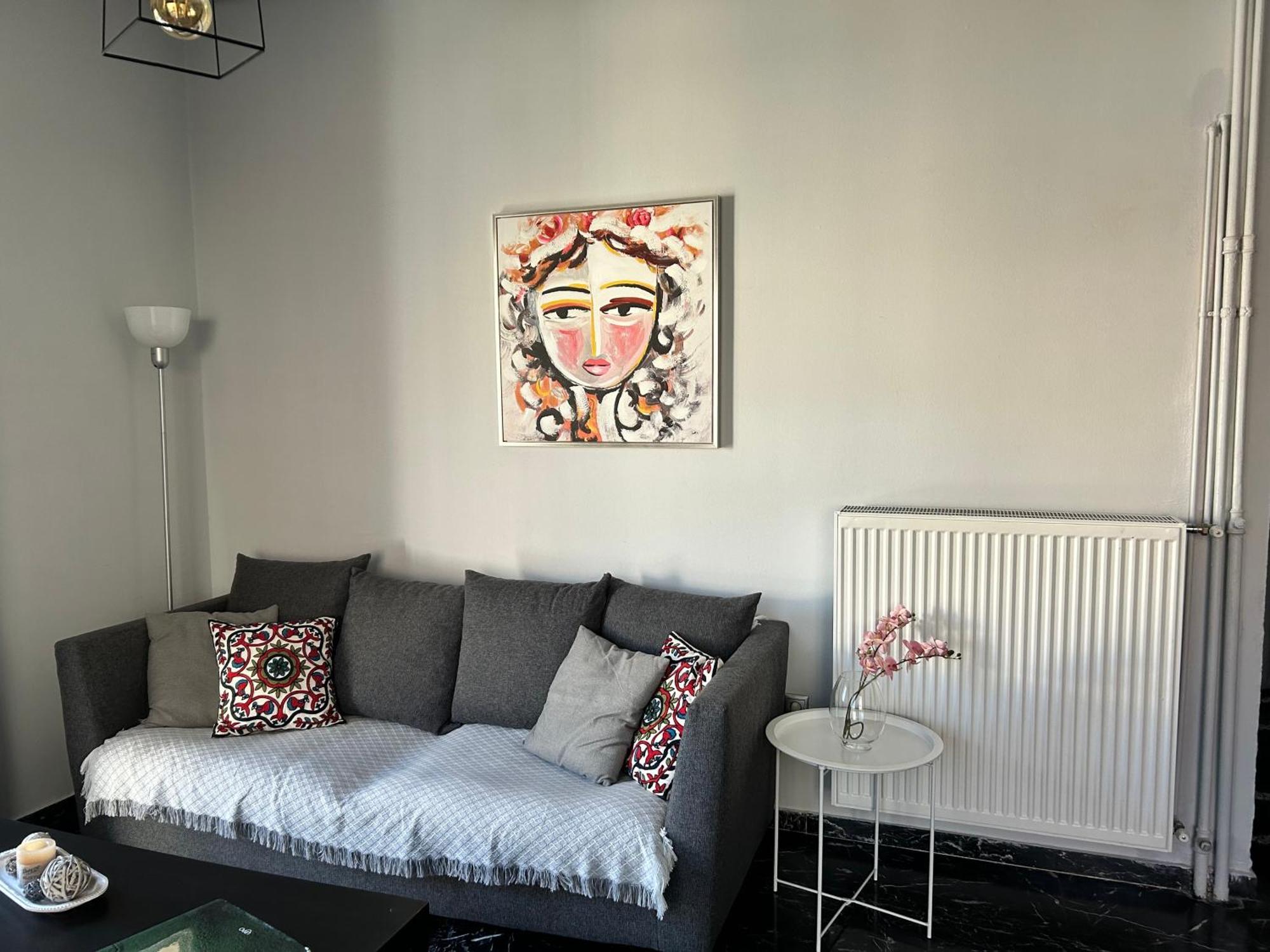 Beautiful Apartment Next To Metro Station Athen Eksteriør billede