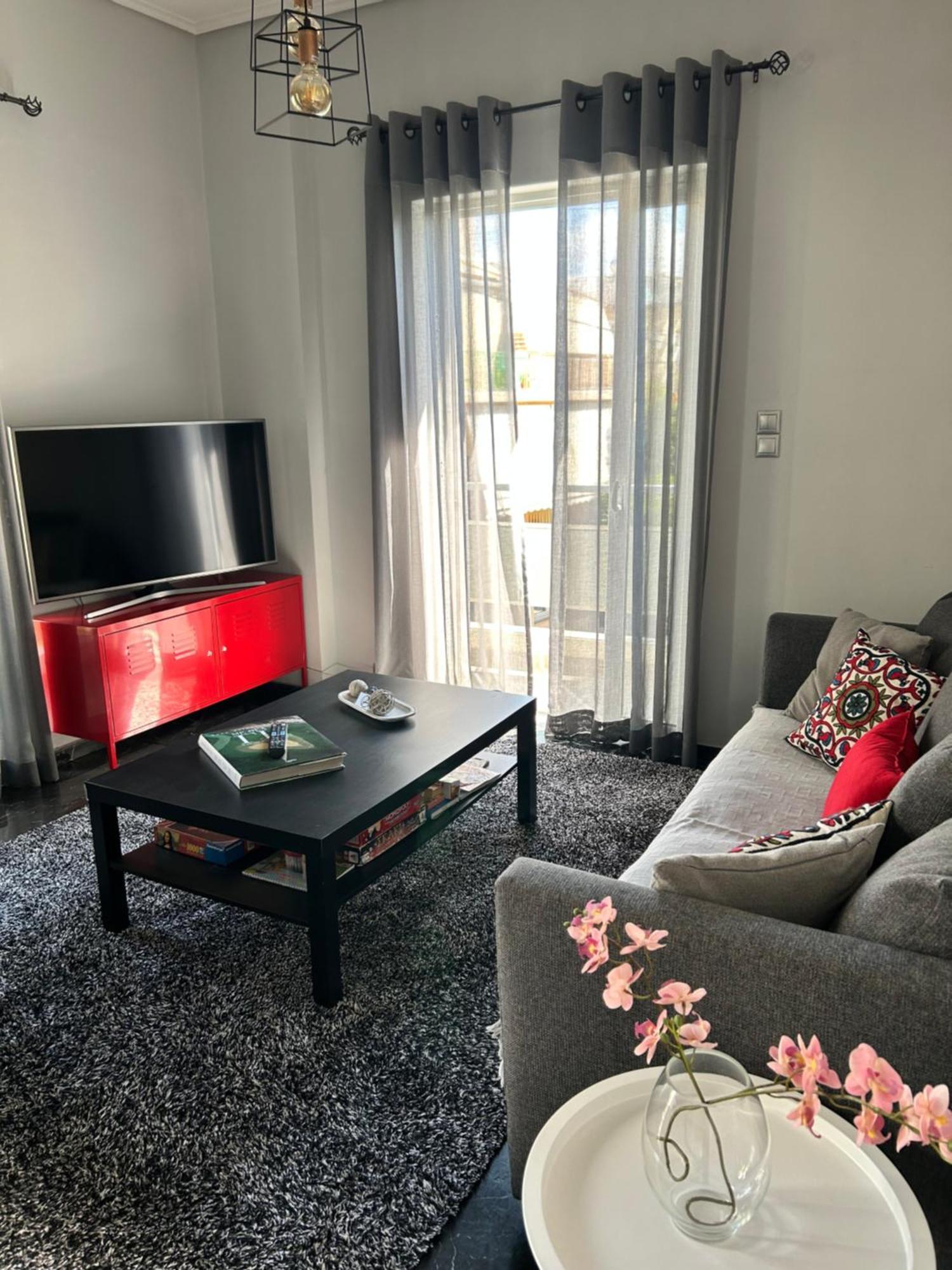 Beautiful Apartment Next To Metro Station Athen Eksteriør billede