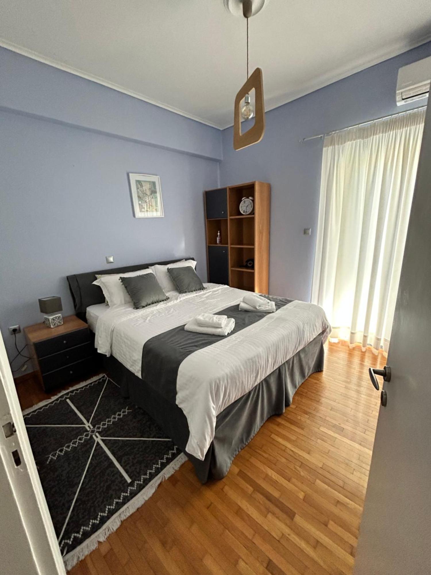 Beautiful Apartment Next To Metro Station Athen Eksteriør billede