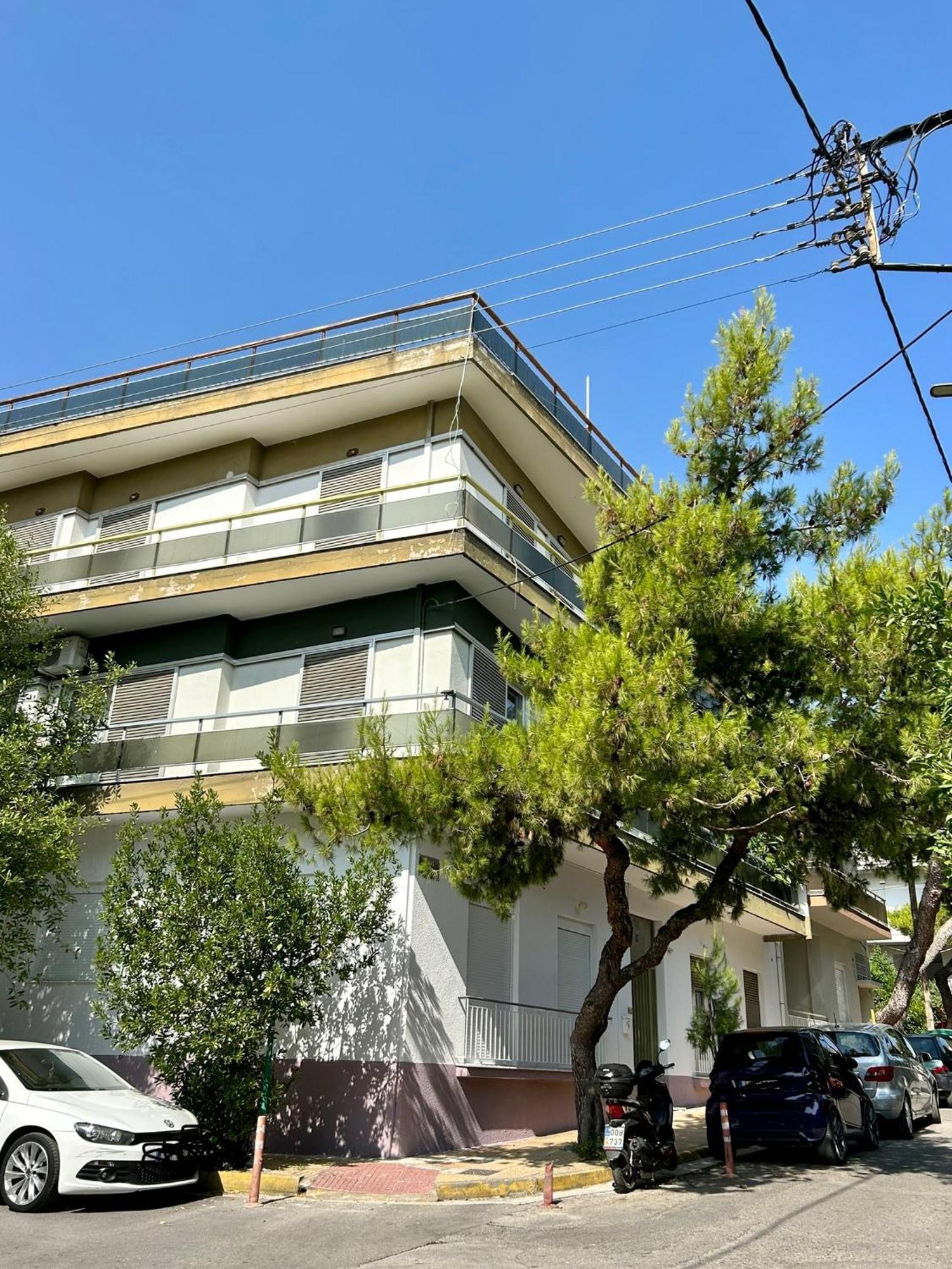 Beautiful Apartment Next To Metro Station Athen Eksteriør billede