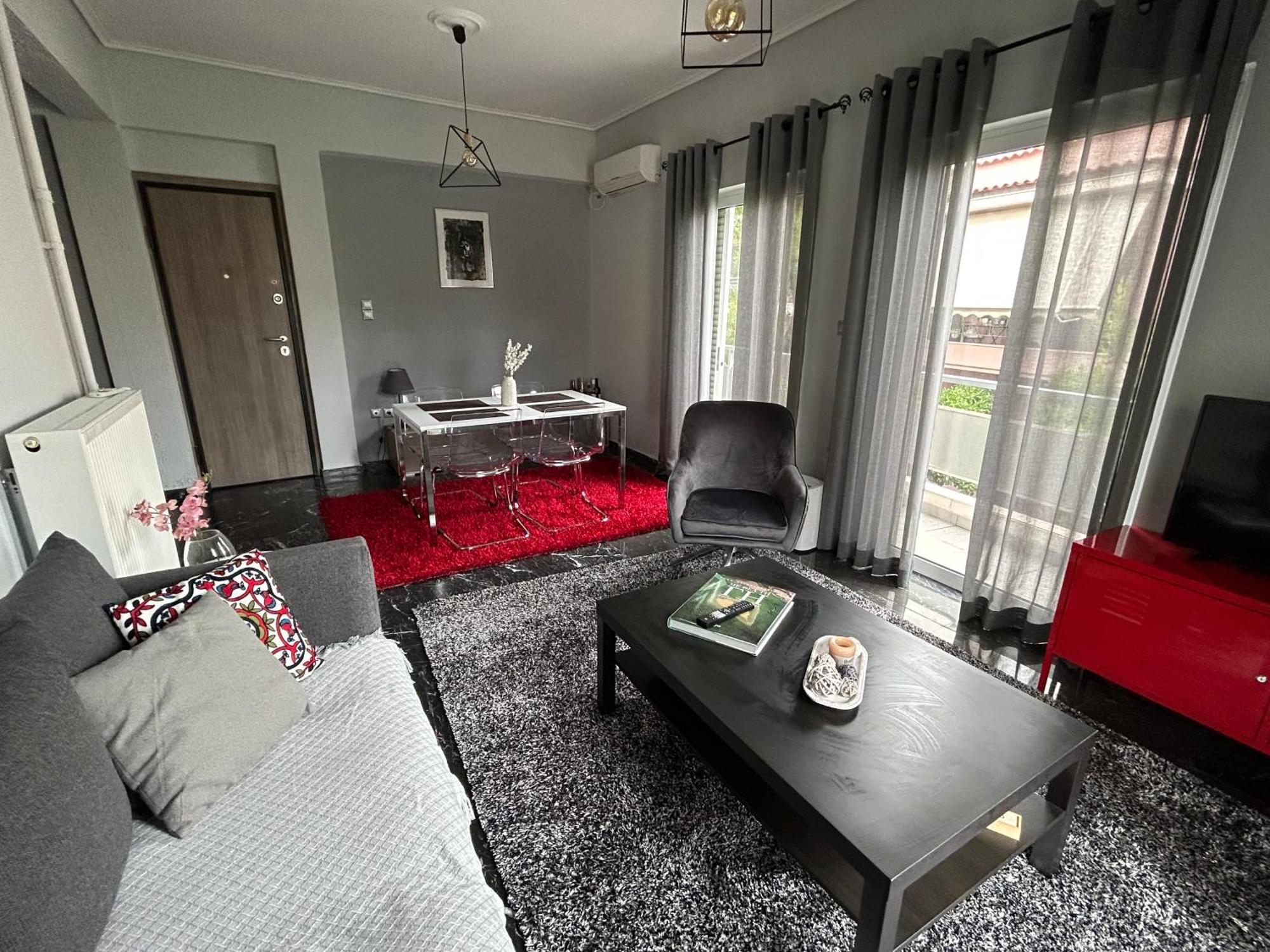 Beautiful Apartment Next To Metro Station Athen Eksteriør billede